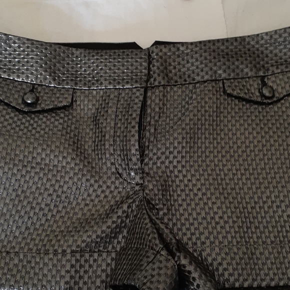 Express Shorts, Size 10 - Picture 5 of 11